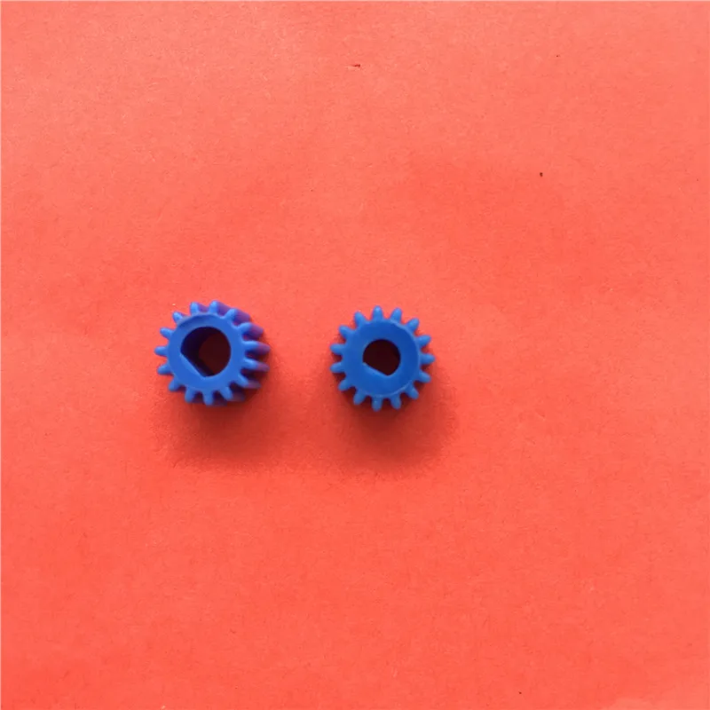 3mm 4mm Hole D Type Plastic Shaft Gear 15 Teeth 0.5 module Gear Motor Cutting Edge Shaft DIY Parts J043 2pcs/lot