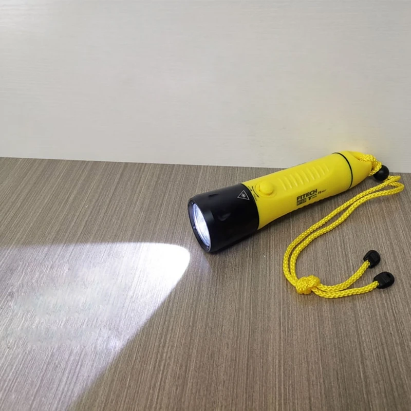 Diving Flashlight Bright LED Submarine Lights Safety Lights Waterproof Underwater Torch Diving Outdoor Under Water Sport