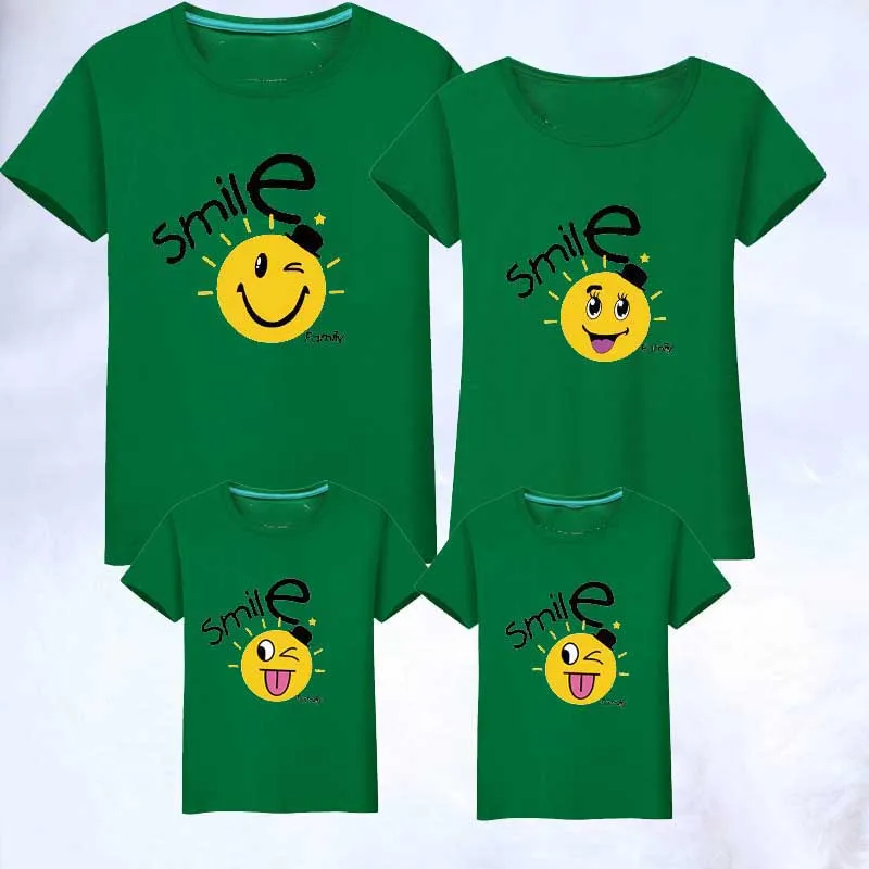 ELAN073green2 Комплект одежды для семьи; футболки; новые модные хлопковые одинаковые футболки для всей семьи; рубашка со смайликом; Семейные комплекты с короткими рукавами - Цвет: ELAN073green2