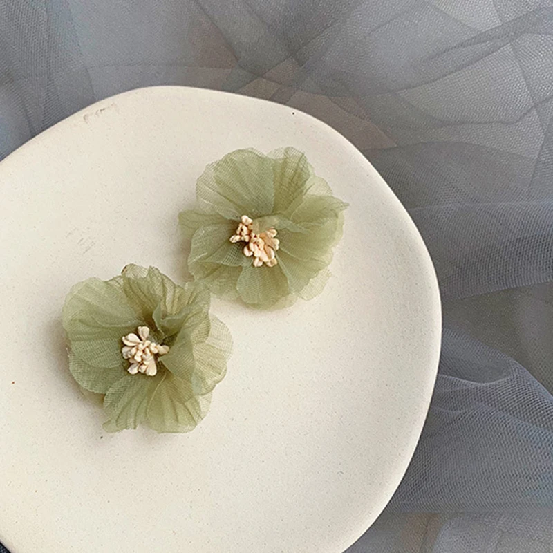 

Big Green Yarn Flower Clip Earring Romantic Exaggerated Plant Earclip Accessories Women Bijoux Femme 2019