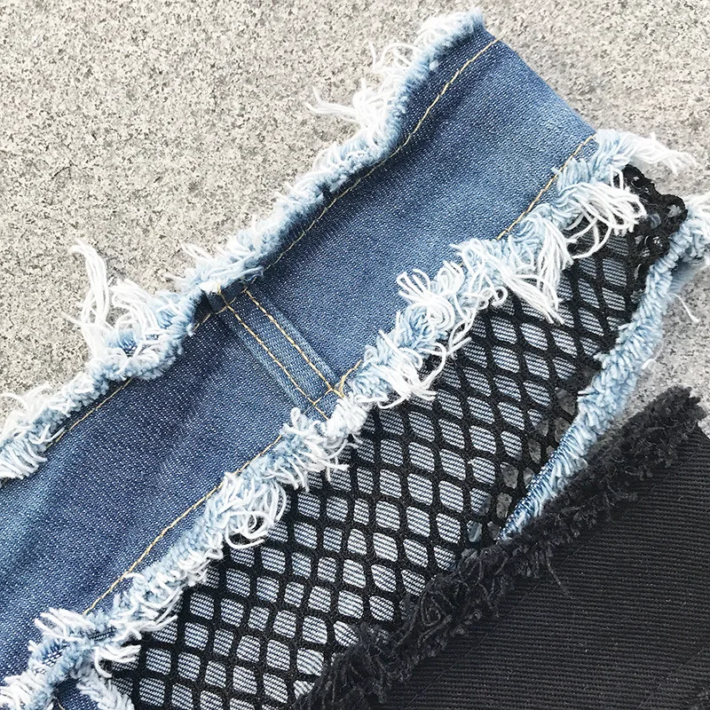 4322564647_1109368237