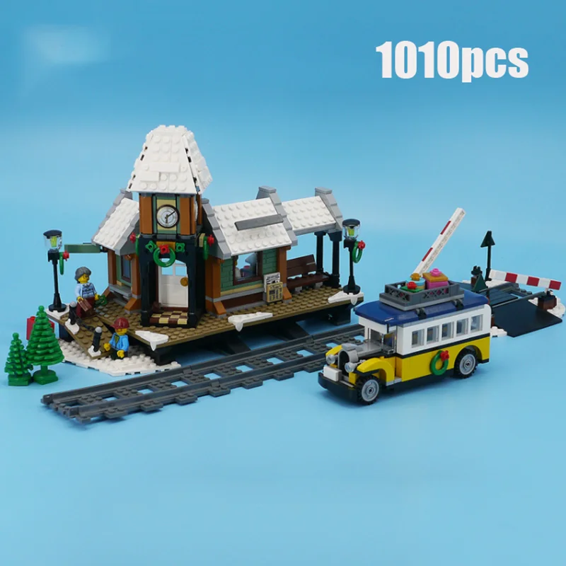 

Compatible legoinglys City Creator Winter Christmas Village Station Model Building Blocks Kits Toys