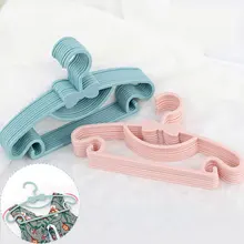 

Kids Clothes Hanger Racks Portable Plastic Display Hangers Windproof Children Coats Hanger Baby Clothing Organizer