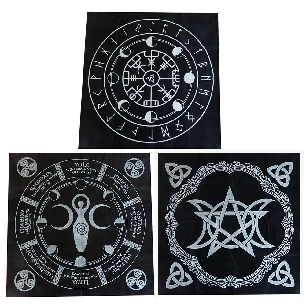 

49x49cm 1PCS Tarot Tablecloth Triple Moon Pentagram Pagan Altar Tarot Cloth Flannel Divination Tablecloth Board Game
