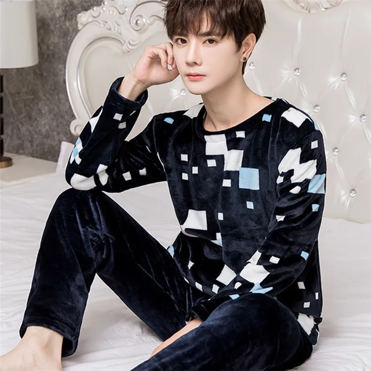 Thicken Flannel Men's Pajamas Two Piece Fashion Print Feather Home Clothes Loose Soft Homewear Pajamas Warm Winter 2Pieces/Set satin pajamas