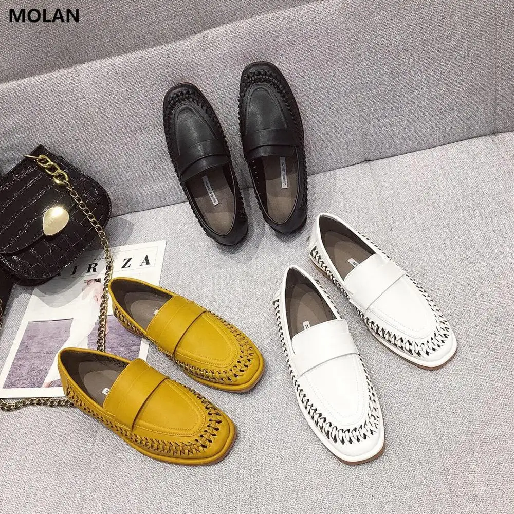 

MOLAN Brand Designers 2020 Spring New Fashion Luxury Hallow Weave Square Toe Leather Flats Shoes Women Slip On Loafers Casual
