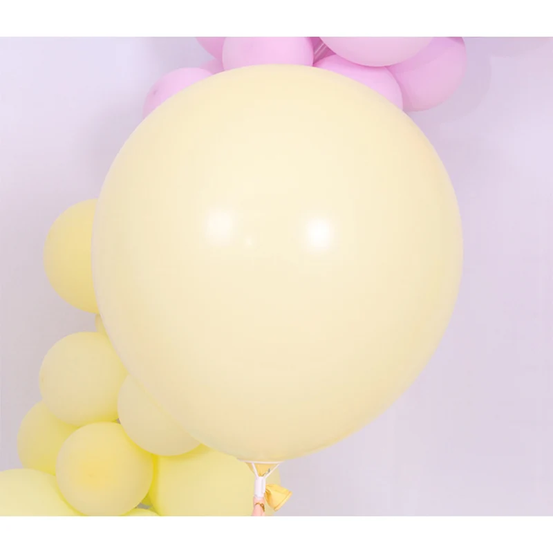 黄色