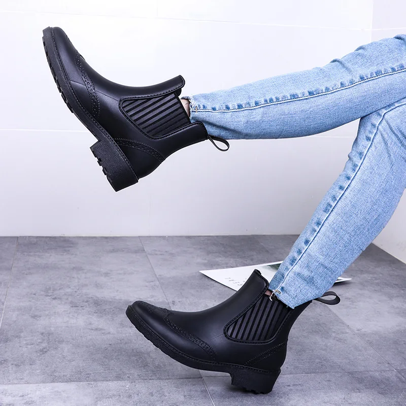

Women boots brand design Boots Rain Boot Shoes Woman Solid Rubber Waterproof Flats Fashion Shoes 2019