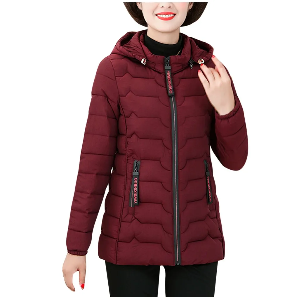 Red Зимняя короткая куртка с капюшоном размера плюс 5xl для женщин среднего возраста, хлопковое пальто для женщин, Толстая Повседневная зимняя куртка для мам, Женская парка# J30 - Цвет: Red