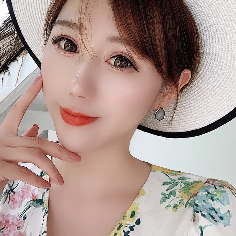 11972909215_2018554361