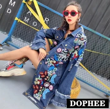 

2019 European Spring and Autumn Women's Flowers Embroidery Holes Long Jeans Coat Female Blue Denim Jacket Outwear