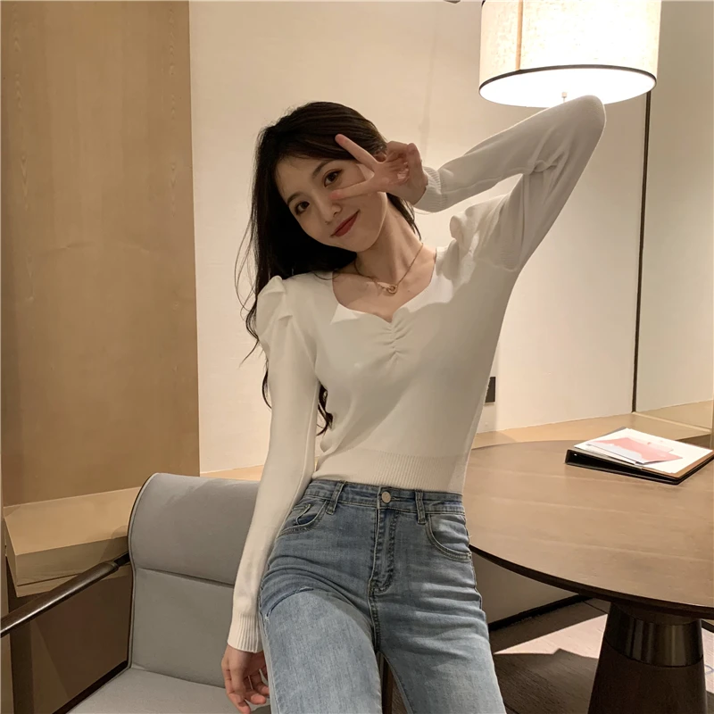 

Autumn Winter New Style Women's Top With A Bottoming Shirt Slim And Thin French V-Neck Puff Sleeve Sweater