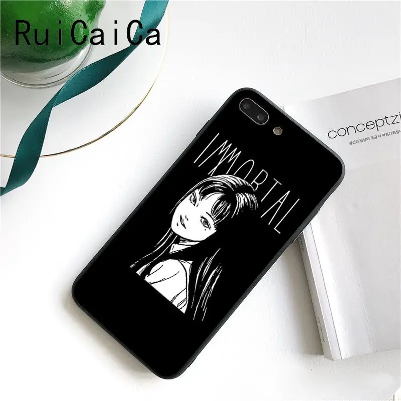 Japanese horror comic Tomie Custom eyes