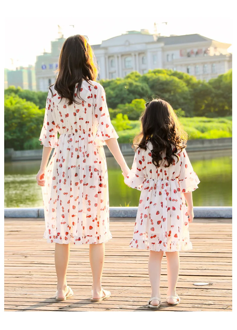 Cherry Pattern Print Mother Daughter Dress Chiffon Material Family Matching Outfits Patchwork Clothes Mom and Daughter Dress