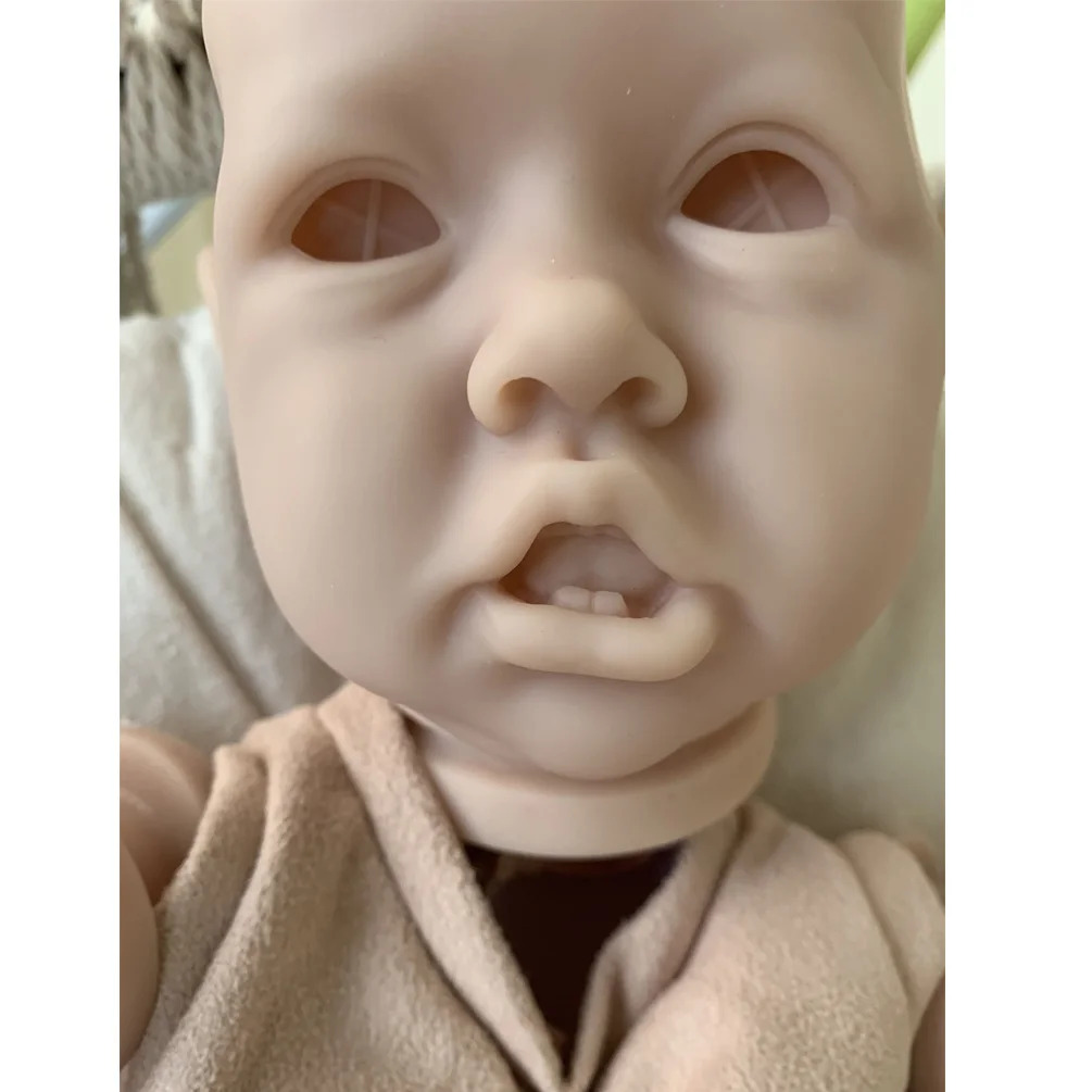 リボーンキット22インチリボーン現実的なベビービニールキットsaskia未