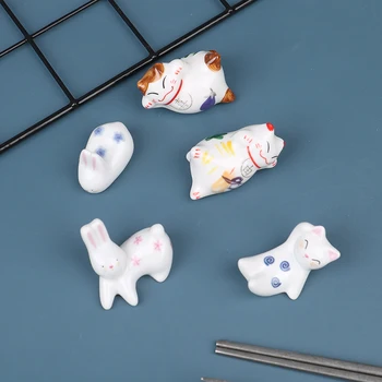 

1pc Cute Japanese Style Ceramic Chopsticks Holder Stand Cute Chopstick Rack Pillow Care Rest Kitchen Art Craft Tableware