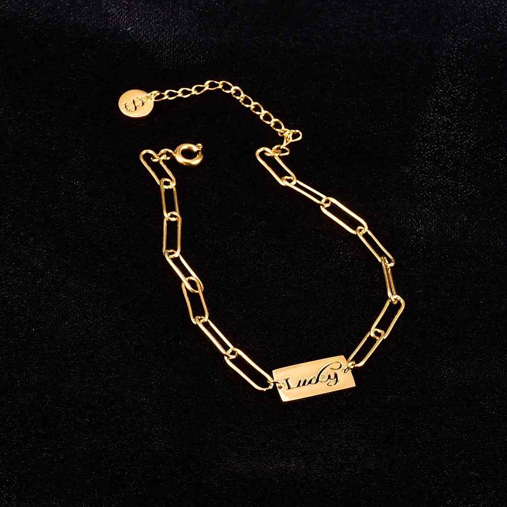 15882329976_779867823