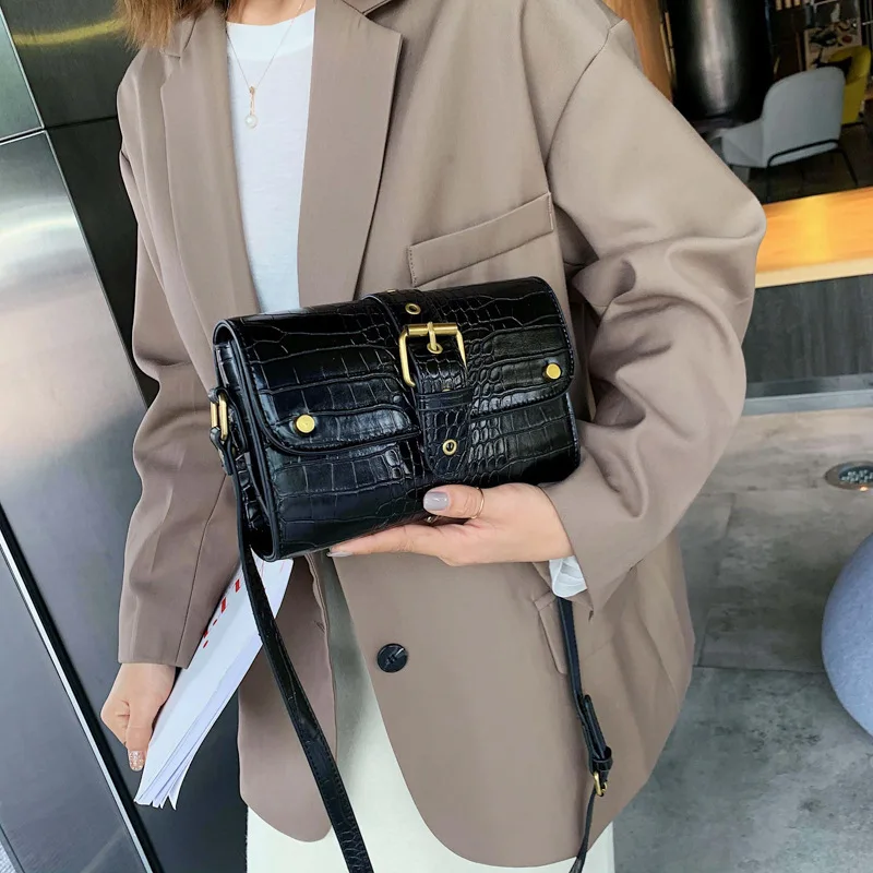 

Latest Bags2020 Korean-style Fashion Rivet Bag Retro Pu Hide Substance Shoulder Bag