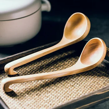 

Soup Ladle Classic Wooden Ladle Soup Spoon Long Handle Kitchen Ladles with Hook Porridge Sauce Serving Spoon Cooking Utensils