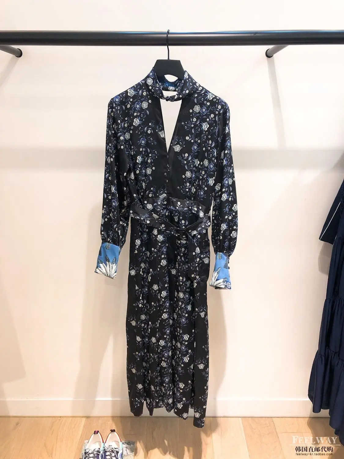 

Floral Print Women Long Sleeve Backless Long Dress V Neck Tie Neck Elegant Party Dress