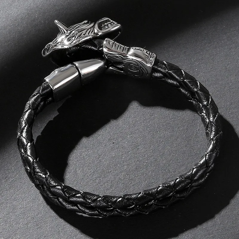 4690795109_1887647444