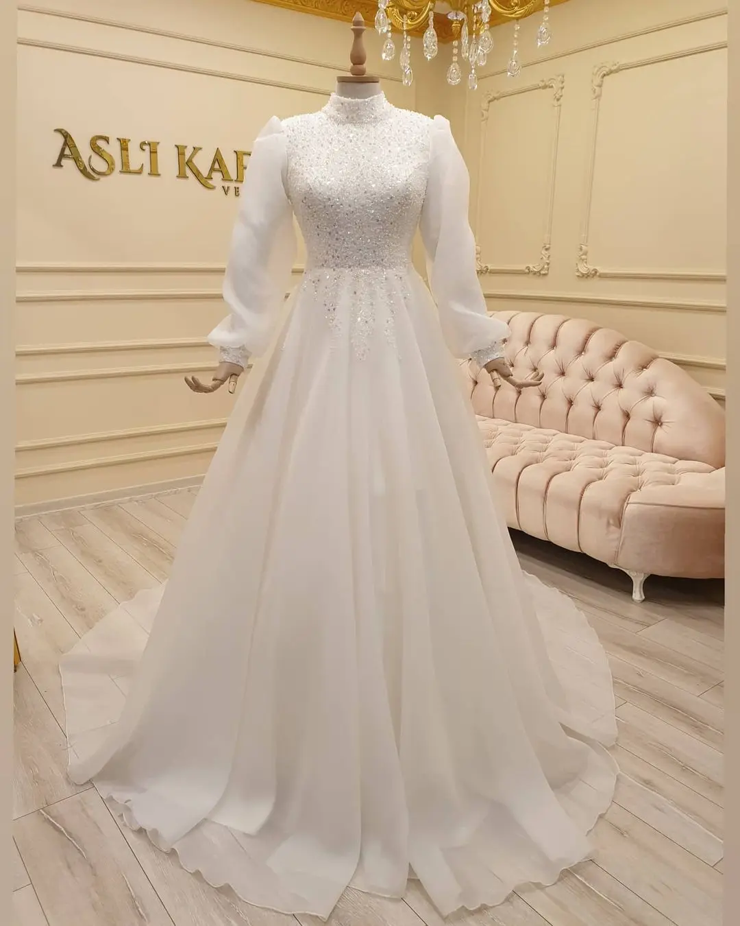 

Organza Beaded Long Sleeve Muslim Wedding Dresses for Bride 2022 A Line Moroccan Caftan Wedding Bridal Gowns vestidos de novia