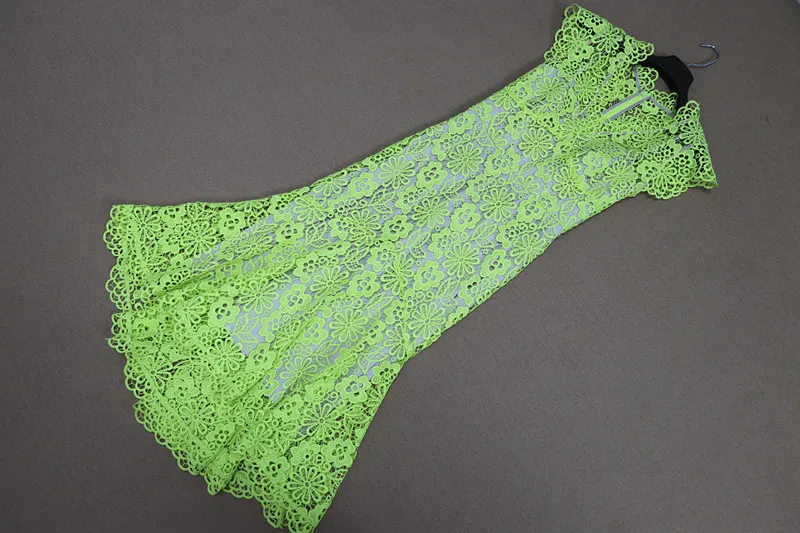Neon Lime, цветочное, спиральное, гулпюре, кружевное, с вышивкой, вырез, рыбий хвост, миди, платье, элегантное, с рукавами-крылышками, с высокой талией, платье для мероприятий