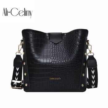 

Wide shoulder strap bag women 2019 new Korean version of stone shoulder bag messenger bag Joker bucket bag