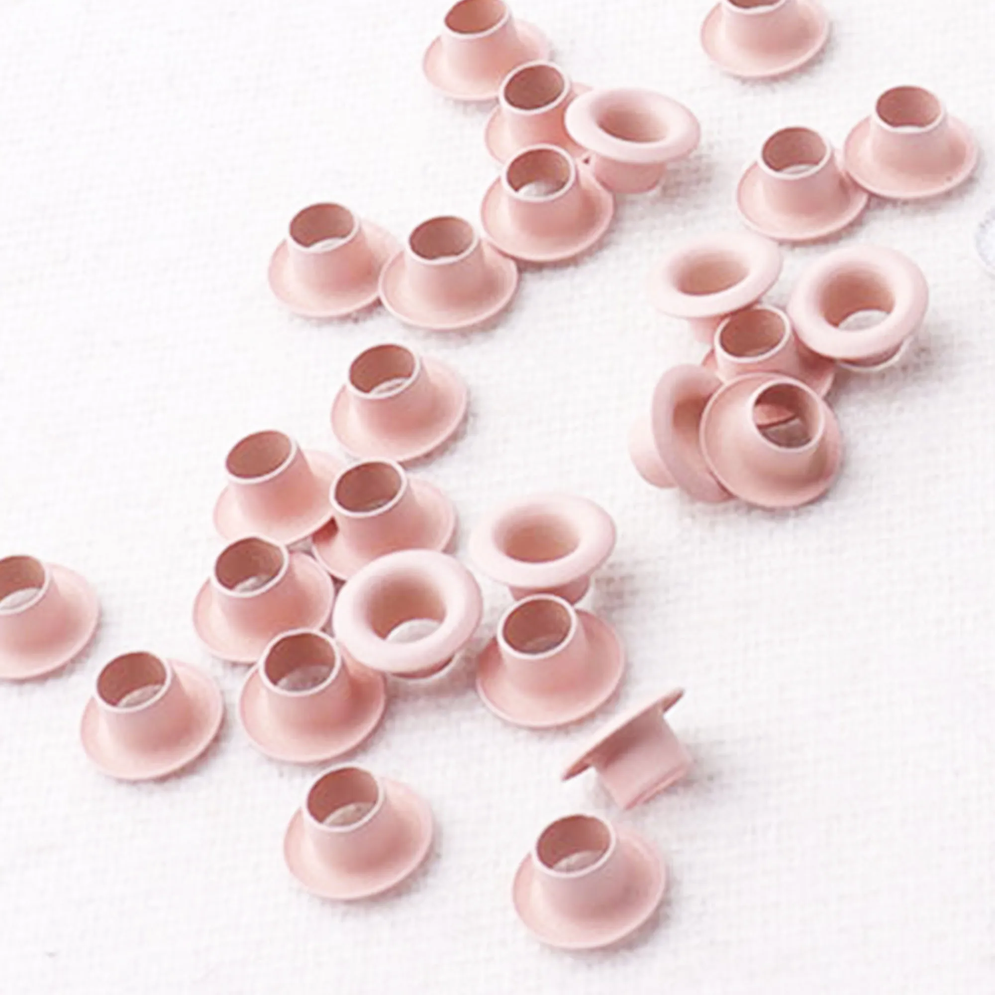 Tiny eyelets discount