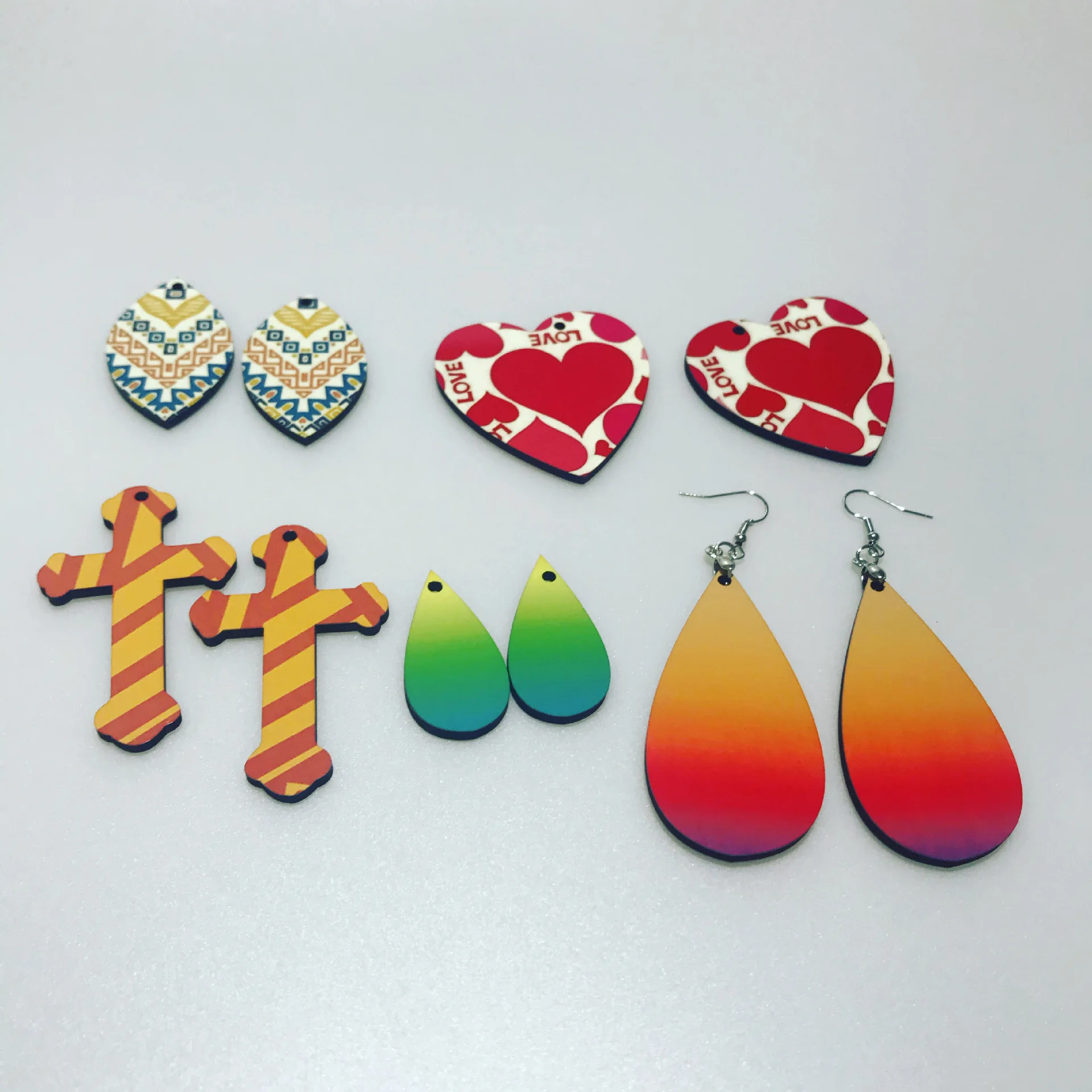 Free Shipping 30 pairs/lot Sublimation women blank MDF consumables Earring Both Sides can print custom photo wholesales DIY gift free shipping 50 pairs lot sublimation women blank mdf consumables earring can print custom photo wholesales diy new style gifts