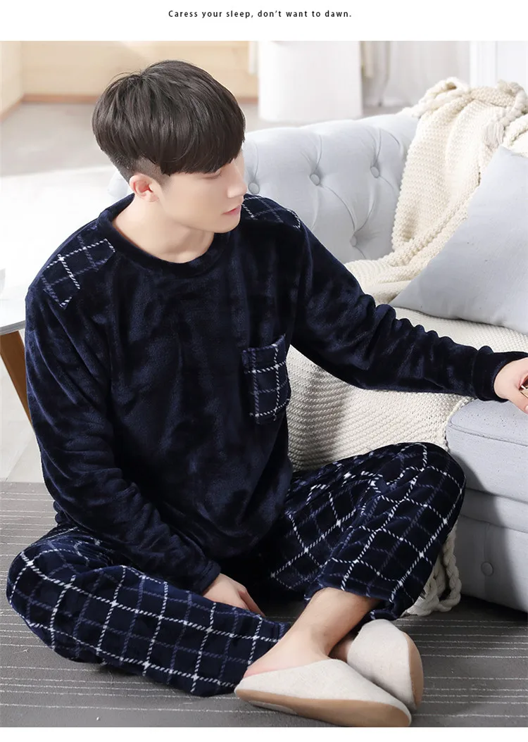 Thicken Flannel Men's Pajamas Two Piece Fashion Print Feather Home Clothes Loose Soft Homewear Pajamas Warm Winter 2Pieces/Set satin pajamas