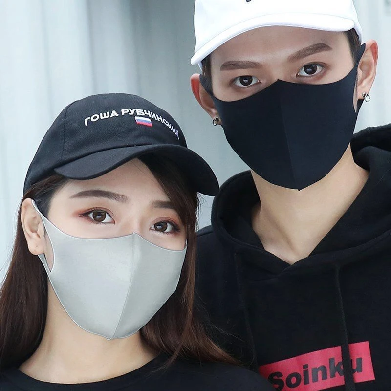 

Anti Haze Dust Face Mask Healthy Anti PM2.5 Breathing Adult Mouth Face Mask Ice Silk Washable Reusable