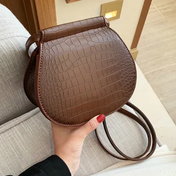 

Designer Female Shoulder Messenger Bags Solid Color Saddle Bags for Women New Luxury Small Leather Ladies' Purses And Handbags