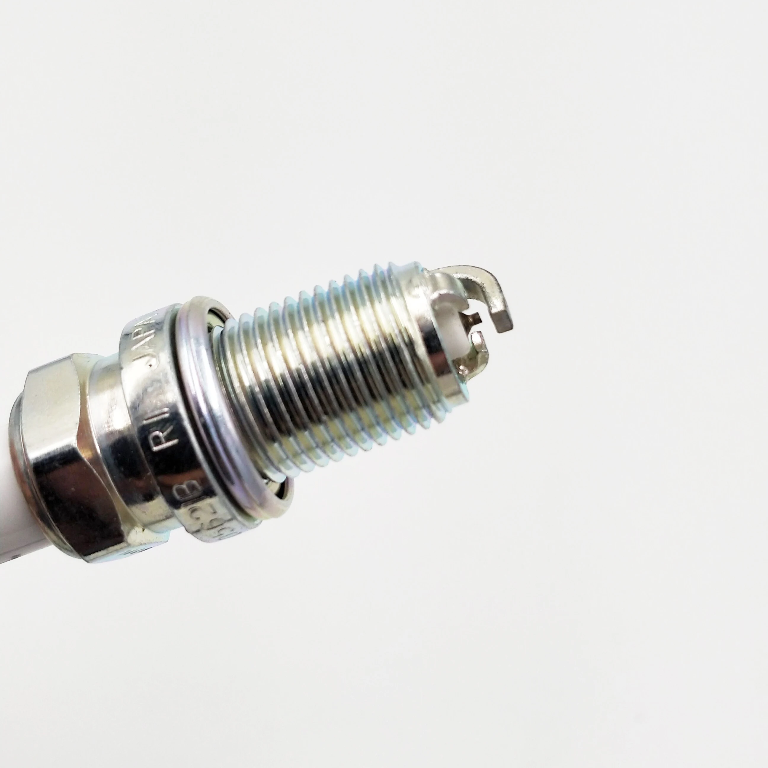 4/8 шт. иридий PFR6WTG 101905621B PFR6W-TG свечи зажигания для Audi A5 A6 A8 Q7 4.0L