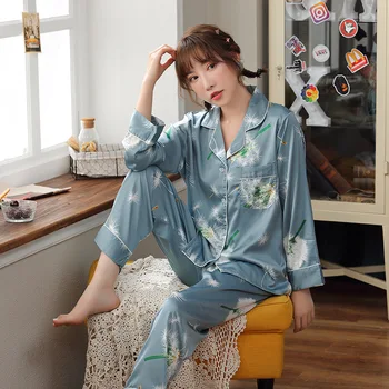 

2020 spring and autumn thin two-piece pajamas women casual comfortable satin printed long-sleeved home service suit spot
