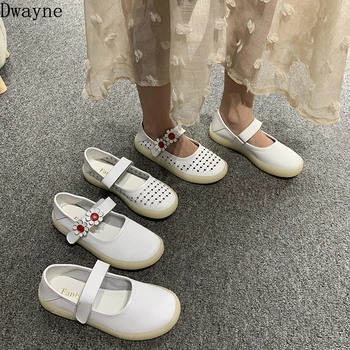 

Nurse shoes hollow breathable 2019 summer new soft bottom wild single shoes pregnant mother comfort white peas shoes