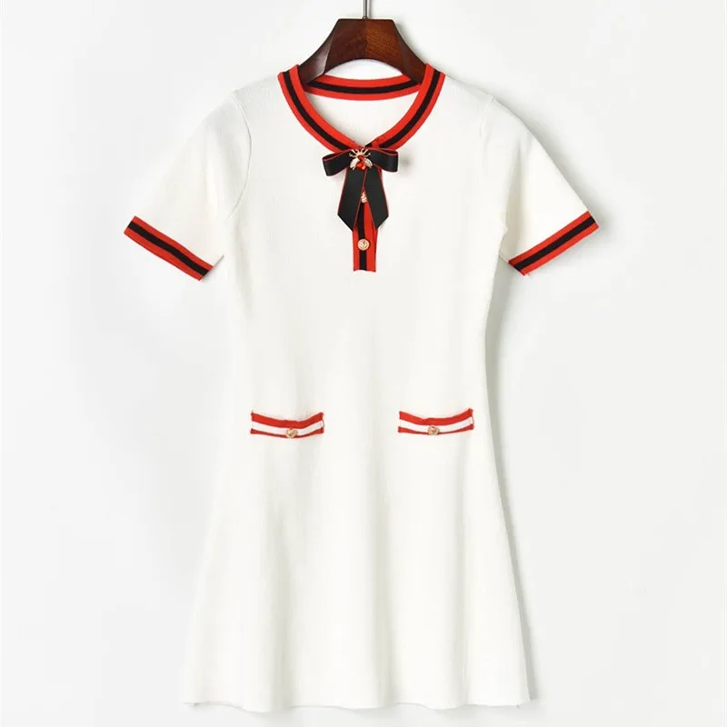 

Luxury Brand Designer Knitted Dress for Women Vintage O Neck Contrast Striped Detachable Bee Bow Knitted Dress Black White