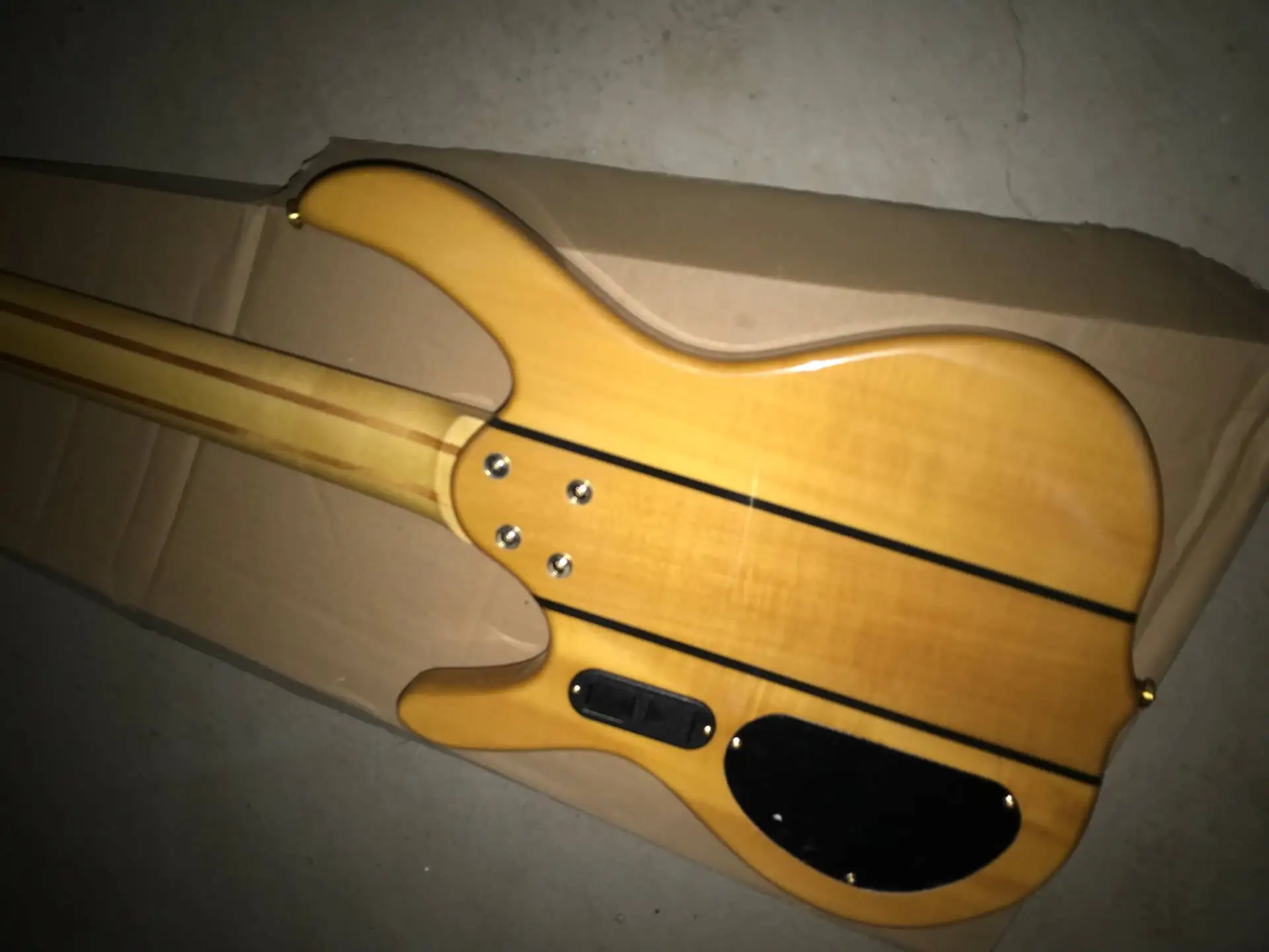Высокое качество 5 струн Smith бас гитара золотистые металлические части Кен Электрогитара Бас с активной системой звукоснимателей