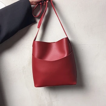 

Female 2020 New Korean Simple Shoulder Bag Wild Large Capacity Student Bucket Crossbody Bag
