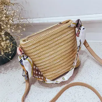 

1PC Fresh Silk Scarf Shoulder Bag Holiday Female Crossbody Bag Stylish Beach Bag Woven Shoulder Bag for Women (Khaki)