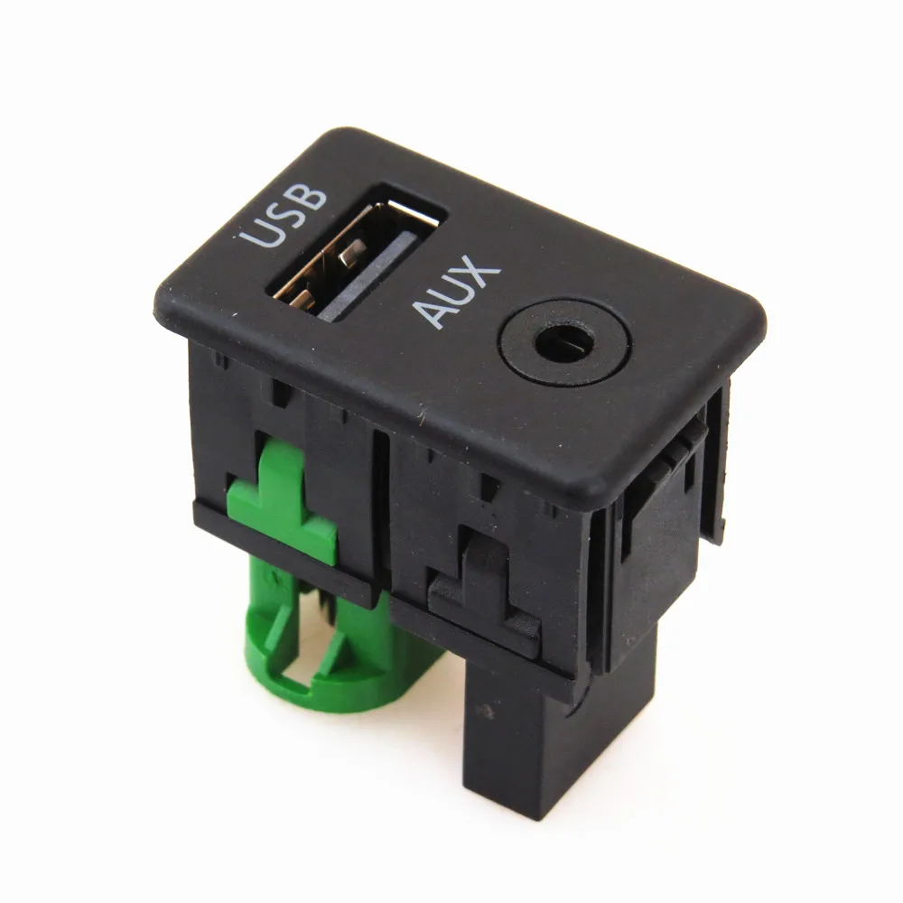 Адаптер TUKE с USB и AUX выключателем 1 комплект розетка + подключение кабеля жгут