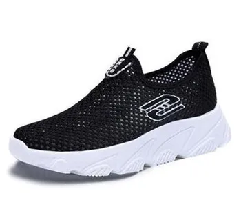 

2020 Fashion Men Running Shoes Sneaker Breathable Training Tennis Black White Jogging Workout Travel