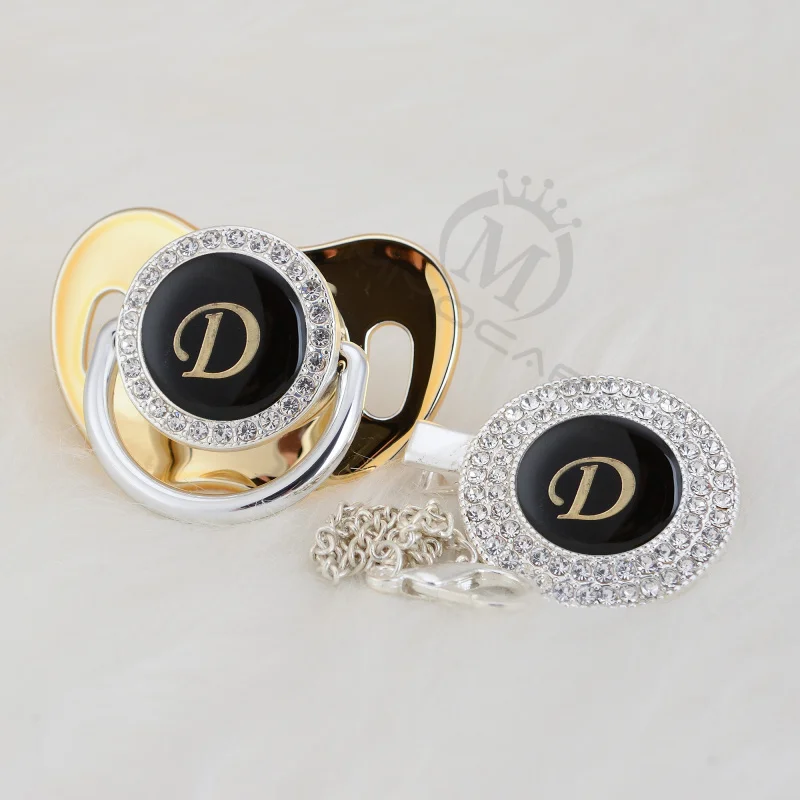 Chupeta e Chupeta Miyocar Nome Único Iniciais Preto Letra d Adorável Bling Clipe Conjunto Bpa Livre Manequim Design Ld-b Mod. 254755 9 adorável bling chupeta e chupeta clipe conjunto