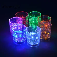 Vaso de plástico brillante con luz Led para bebidas, whisky, cóctel, decoraciones de fiesta, 1 unidad
