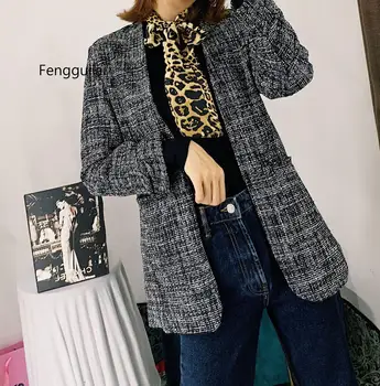 

2019 FENGGUILAI Autumn Winter Short Women's Tassels Nothing Buckle Easy Lattice Woolen Loose Coat Grey Suit O-neck