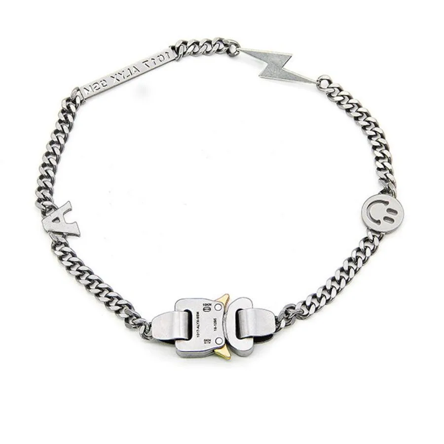 

Hero Chain Lightning ALYX Necklace ALYX Street Accessories Smiley Pearl Necklace