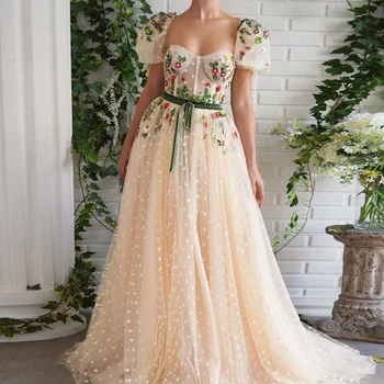 

2020 Girls Vintage Cap Sleeve Dot Lace Long Gown Evening Dress