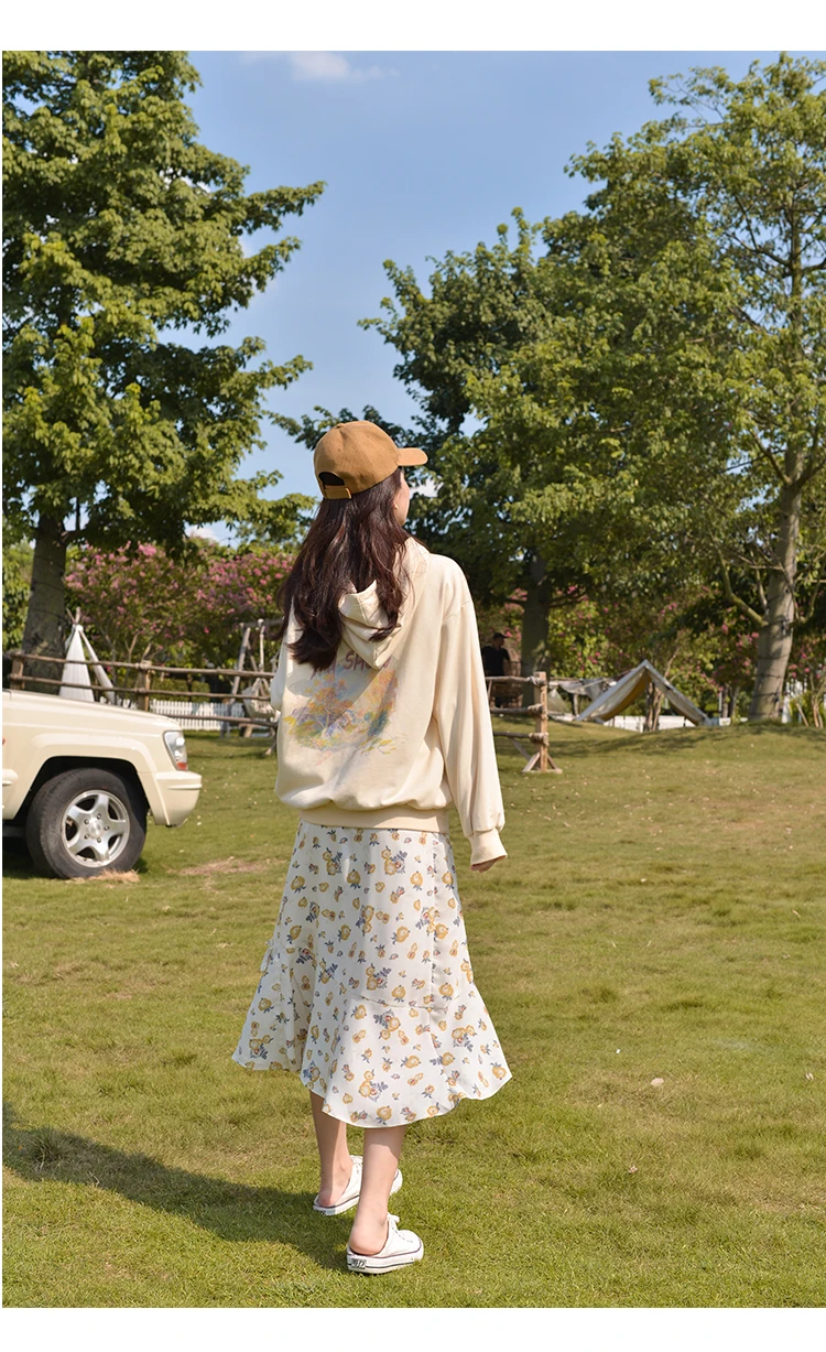 MISHOW 2020 Autumn Skirts For Women Vintage Floral Printed Asymmetrical Mid Calf Skirt High Waist Retro Female Bottoms MX20C1898