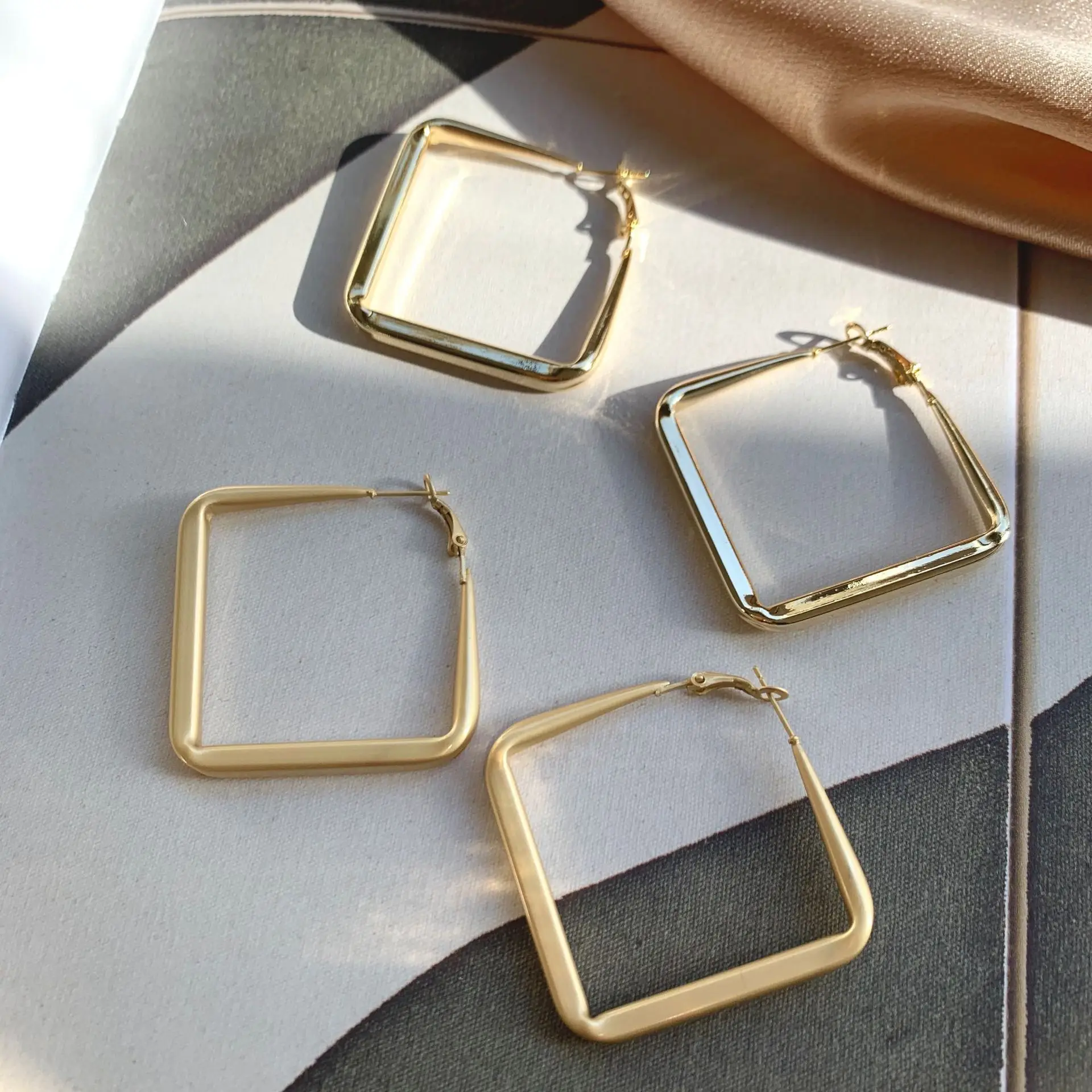 925 silver needle Golden earrings 24 k gold plating Geometry of ear ring Women earrings Personality fashion