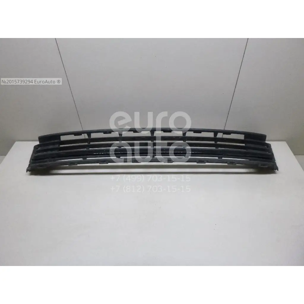 Front bumper Central, condition: USED for VW Polo(Sed RUS) 6RU853677C AFTER 04.05. YEARS 6RU853677C